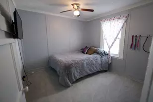 101 Oakleaf Rd, Lake in the Hills, IL 60156 - Photo 13