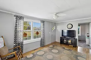 101 Oakleaf Rd, Lake in the Hills, IL 60156 - Photo 7