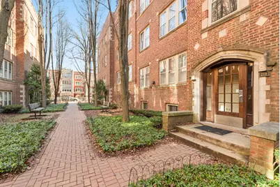 219 N Oak Park Avenue #1E, Oak Park, IL 60302 - Photo 3