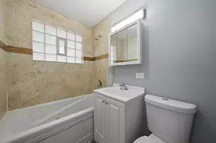 1937 W Pratt Blvd, Chicago, IL 60626 - Photo 9