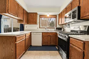 2627 Homestead Dr, Naperville, IL 60564 - Photo 7