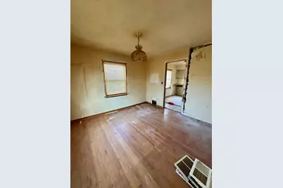 215 N Main Street, Mount Prospect, IL 60056 - Photo 15