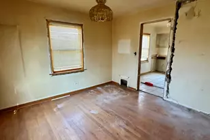 215 N Main St, Mount Prospect, IL 60056 - Photo 15