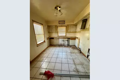 215 N Main Street, Mount Prospect, IL 60056 - Photo 13