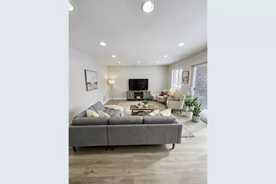 1550 Sandpebble Drive #210, Wheeling, IL 60090 - Photo 9