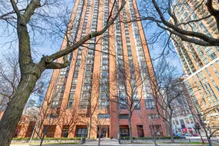 899 S Plymouth Ct, Chicago, IL 60605 - Photo 1