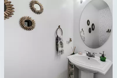 560 Lancaster Drive, Pingree Grove, IL 60140 - Photo 17