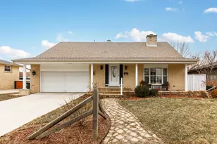 272 Prospect Ave, Wood Dale, IL 60191 - Photo 1