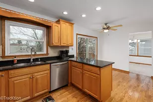 668 Londonberry Ln, Bolingbrook, IL 60440 - Photo 13