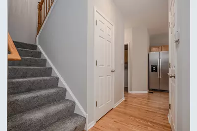 134 Woodview Court #134, Glen Ellyn, IL 60137 - Photo 5