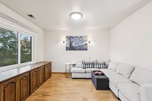 522 E Algonquin Rd, Schaumburg, IL 60173 - Photo 5