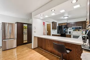 522 E Algonquin Rd, Schaumburg, IL 60173 - Photo 11