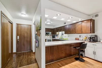 522 E Algonquin Road #201, Schaumburg, IL 60173 - Photo 3