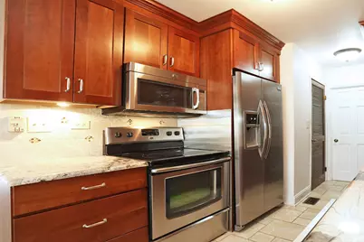 511 Eagle Court #0, Schaumburg, IL 60194 - Photo 5