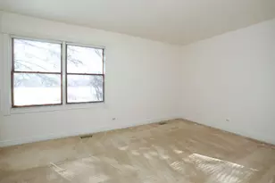 511 Eagle Ct, Schaumburg, IL 60194 - Photo 11