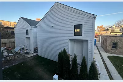 4243 N Damen Avenue #CH, Chicago, IL 60618 - Photo 23