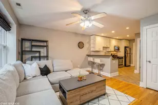 3407 W Hollywood Ave, Chicago, IL 60659 - Photo 7