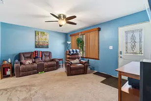 2016 Midhurst Ct, Joliet, IL 60435 - Photo 3