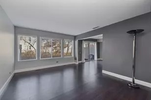 86 Cambridge Ave, Streamwood, IL 60107 - Photo 3