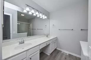 86 Cambridge Ave, Streamwood, IL 60107 - Photo 11