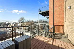 2910 N Sheffield Ave, Chicago, IL 60657 - Photo 13