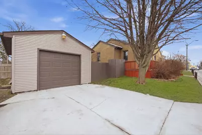 233 S Raynor Avenue, Joliet, IL 60436 - Photo 23