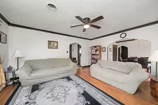 233 S Raynor Ave, Joliet, IL 60436 - Photo 5
