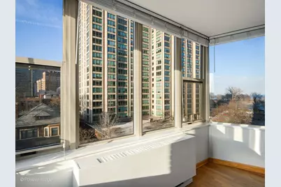 525 W Hawthorne Place #602, Chicago, IL 60657 - Photo 5