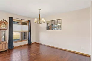 36215 E 200 North Rd, Bellflower, IL 62174 - Photo 13