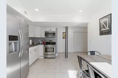 204 N 2nd Street, Le Claire, IA 52753 - Photo 35