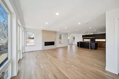 1752 Maclean Court, Glenview, IL 60025 - Photo 9