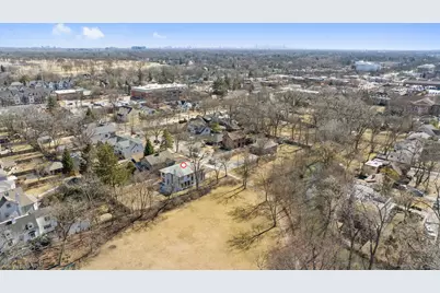 1752 Maclean Court, Glenview, IL 60025 - Photo 47