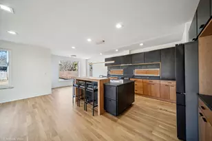 1752 MacLean Ct, Glenview, IL 60025 - Photo 11