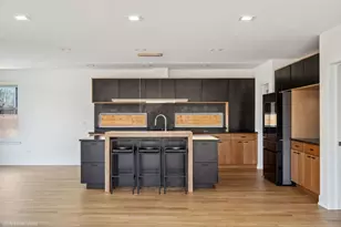 1752 MacLean Ct, Glenview, IL 60025 - Photo 13