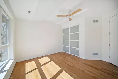1752 Maclean Court, Glenview, IL 60025 - Photo 29