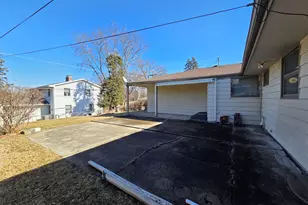 2104 Delcy Dr, Rockford, IL 61107 - Photo 21