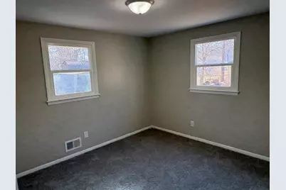 689 Country Club Drive, Kankakee, IL 60901 - Photo 7