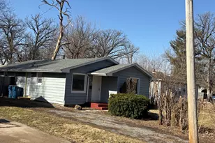 689 Country Club Dr, Kankakee, IL 60901 - Photo 9