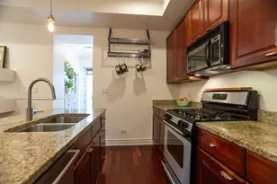 2848 N Albany Ave, Chicago, IL 60618 - Photo 9