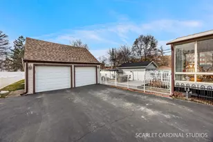 232 S Oakland Ave, Villa Park, IL 60181 - Photo 31