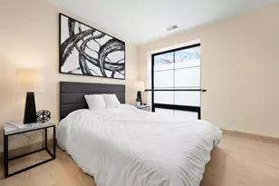 3024 W Irving Park Rd, Chicago, IL 60618 - Photo 19