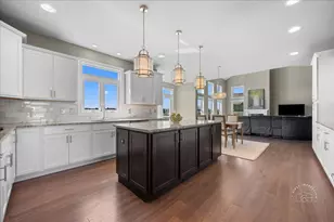 39W509 Norton Lake Dr, Saint Charles, IL 60175 - Photo 11