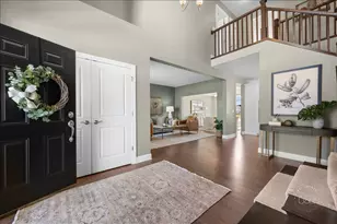 39W509 Norton Lake Dr, Saint Charles, IL 60175 - Photo 5