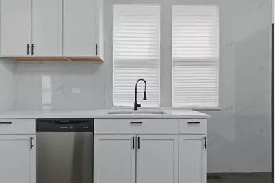 6621 S Fairfield Avenue, Chicago, IL 60629 - Photo 13