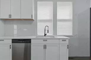 6621 S Fairfield Ave, Chicago, IL 60629 - Photo 13