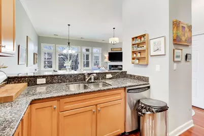 [Address not provided], Chicago, IL 60613 - Photo 11