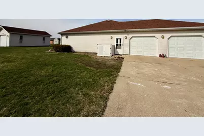 14133 Rebecca Lane, Clifton, IL 61727 - Photo 17