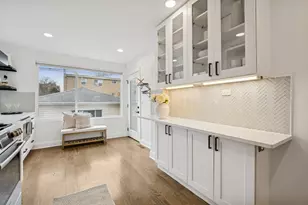 5426 N Western Ave, Chicago, IL 60625 - Photo 23