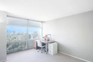 2650 N Lakeview Ave, Chicago, IL 60614 - Photo 9