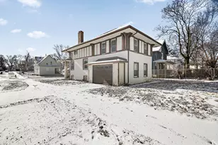 1295 E Merchant St, Kankakee, IL 60901 - Photo 3